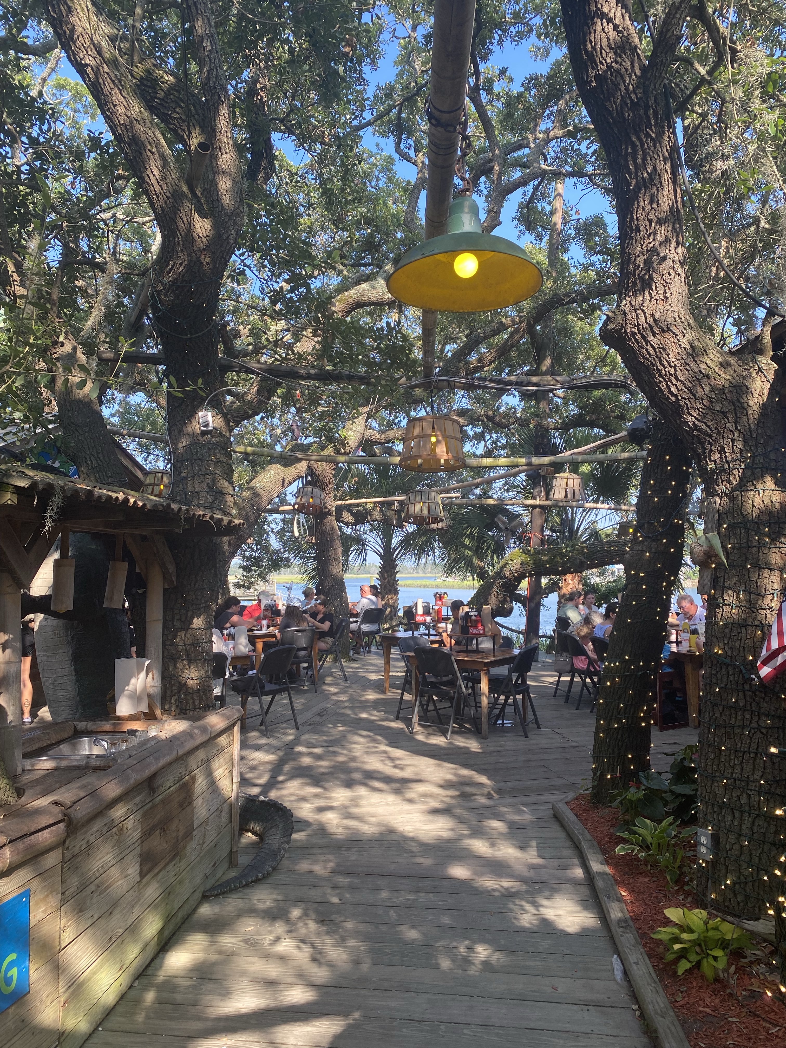 Crab Shack Outside Seating on Tybee Island