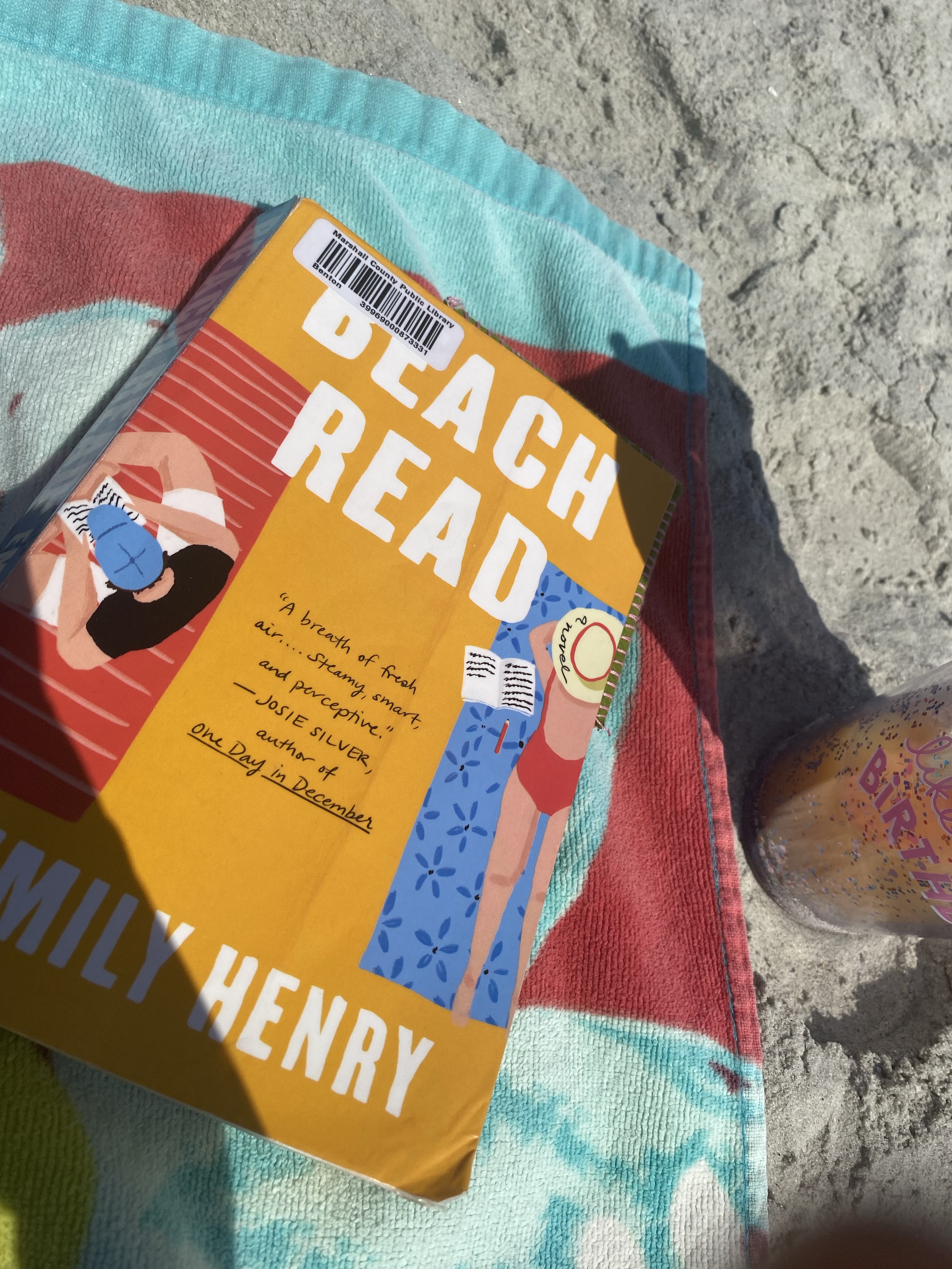 Beach Read by Emily Henry